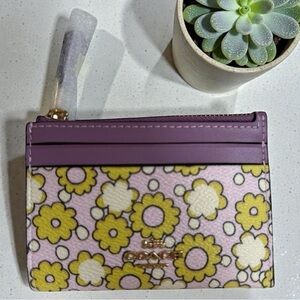 Coach NWT Lilac and Yellow Floral Card Holder